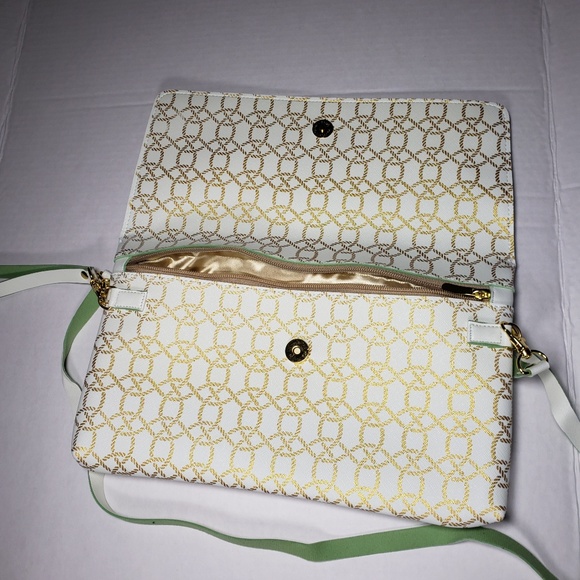 Beautiful envelope gold print clutch - Picture 3 of 4